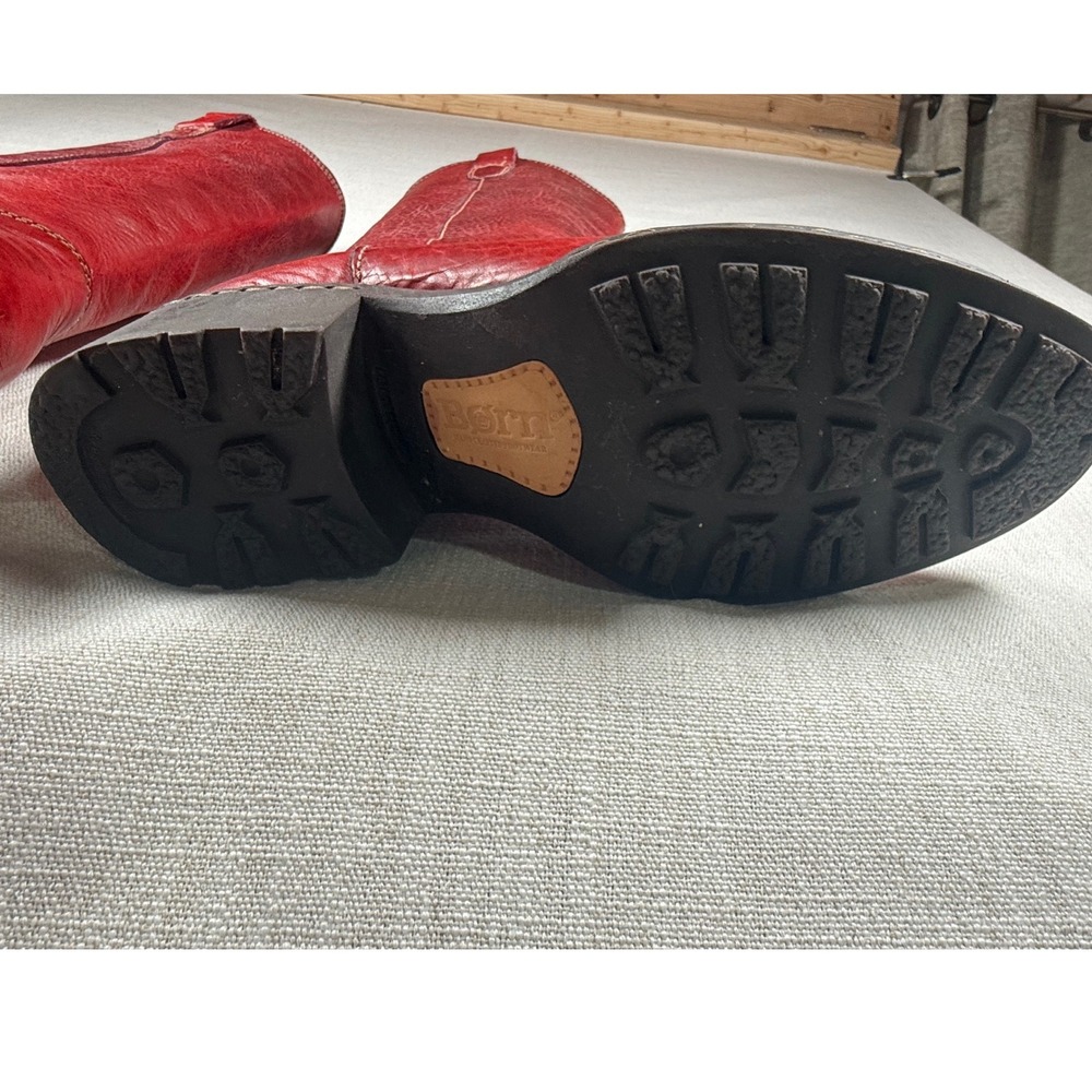 Born Womens Red Leather Tall Pull On Boots Round Toe Lug Sole Size 8.5 W0728 E5 - Picture 4 of 8